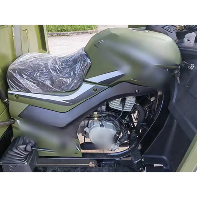 右三輪バイクとトリモト 排気量250ccのガソリン